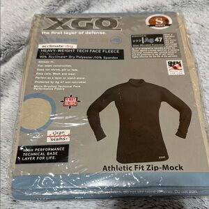NWT XGO Black Athletic Fit Zip-Mock Size Small Desert Sand